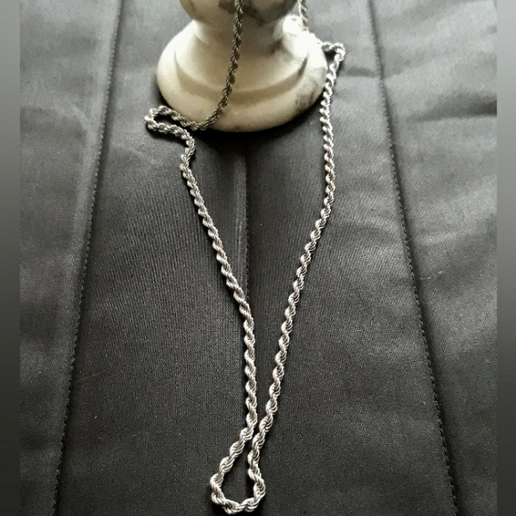 Vintage Monet Twisted Chain Necklace -  30" Patented Silver Tone Necklace - Picture 8 of 8